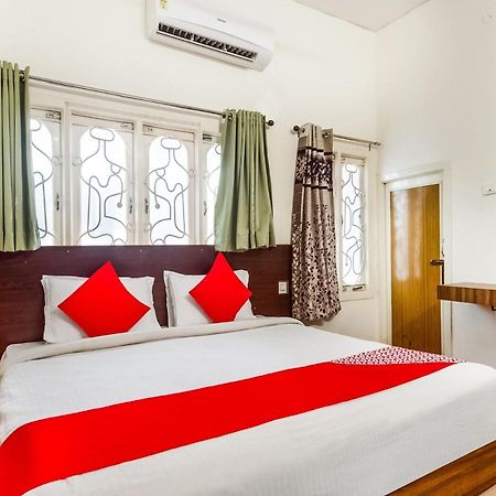 Oyo 76129 Rk Inn Guntūr Extérieur photo