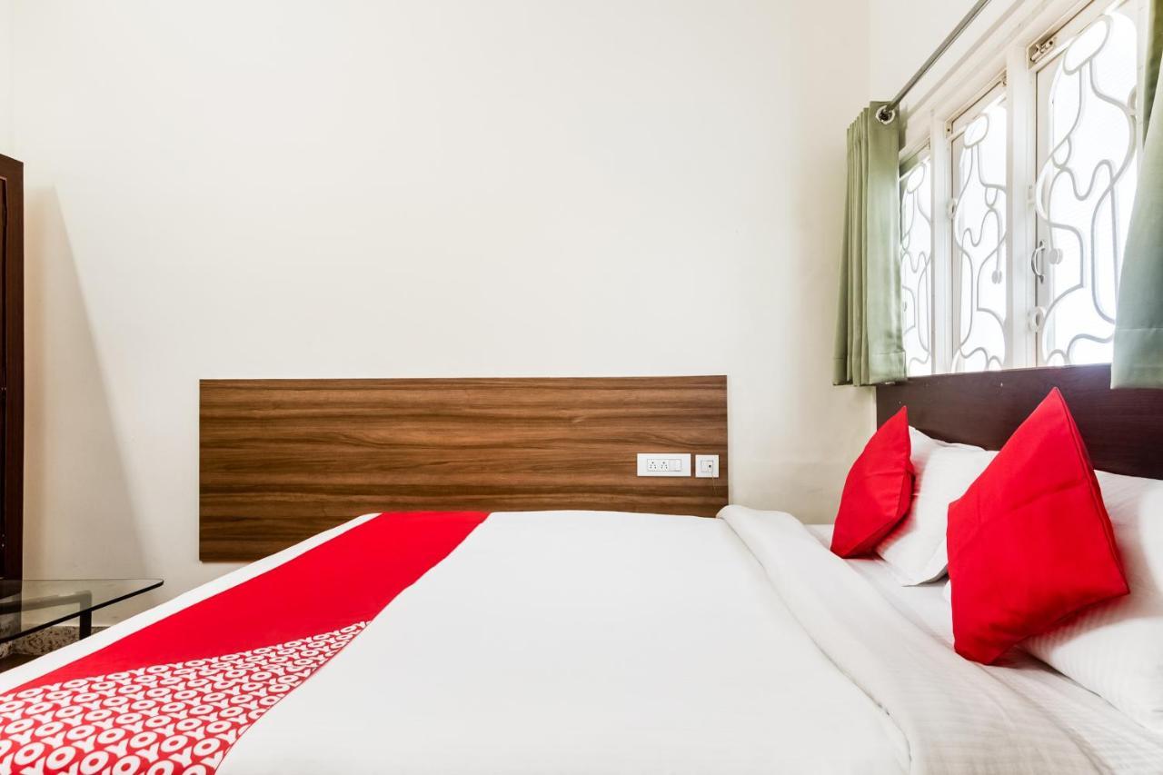Oyo 76129 Rk Inn Guntūr Extérieur photo