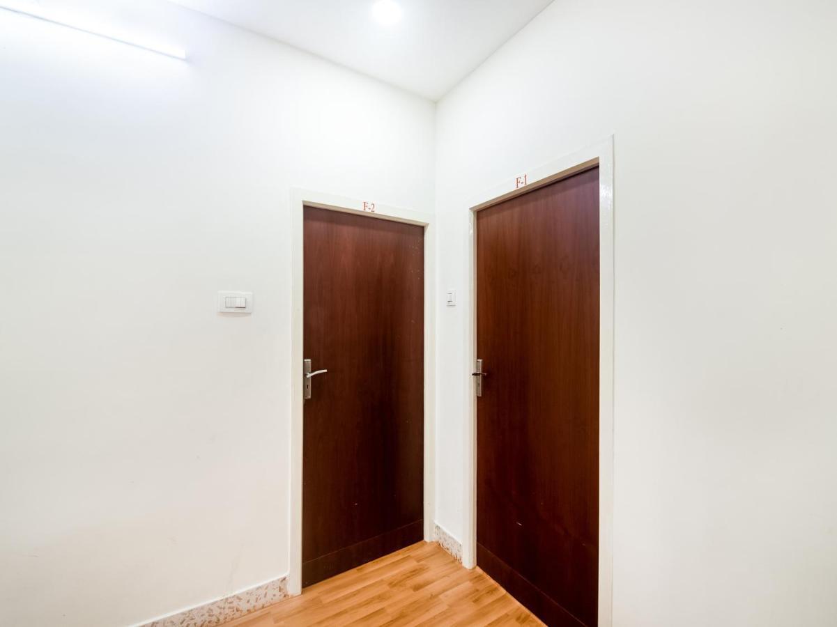 Oyo 76129 Rk Inn Guntūr Extérieur photo